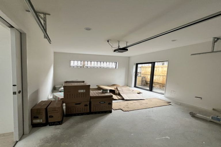 Photo of property in 105b Bond Crescent, Forrest Hill, Auckland, 0620