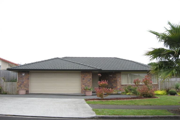 Photo of property in 15 Parkhaven Drive, Rosehill, Papakura, 2113