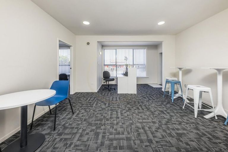 Photo of property in 6/220 Great South Road, Takanini, 2112