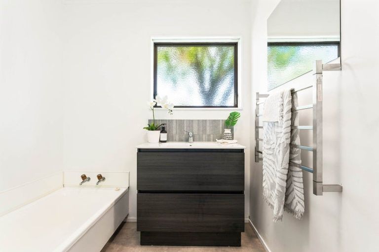 Photo of property in 4b Ngarimu Place, Mount Maunganui, 3116