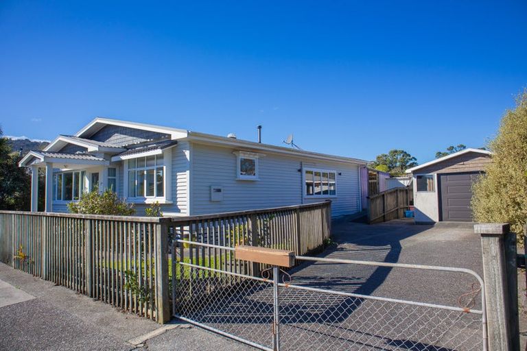 Photo of property in 41 Palmerston Street, Greymouth, 7805