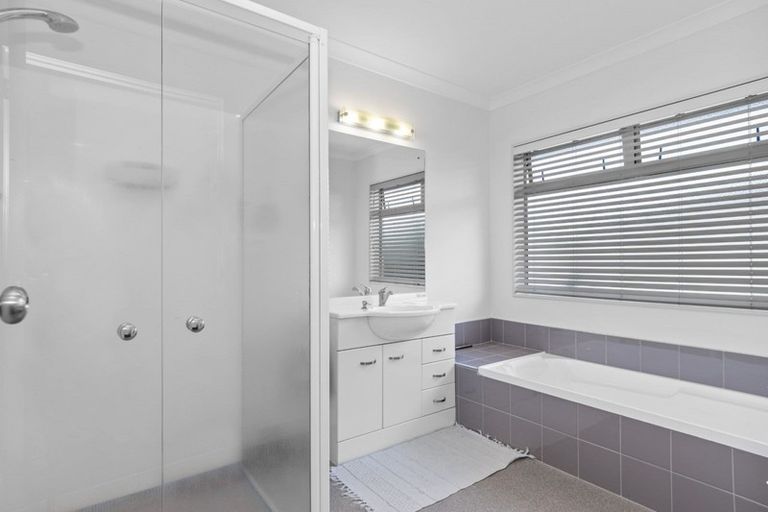 Photo of property in 39 Norm Freeman Drive, Te Puke, 3119