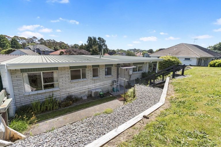 Photo of property in 1 Dillon Place, Hamilton East, Hamilton, 3216