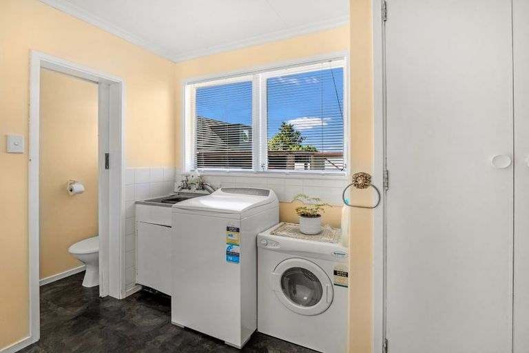 Photo of property in 9 Anaru Place, Awapuni, Palmerston North, 4412