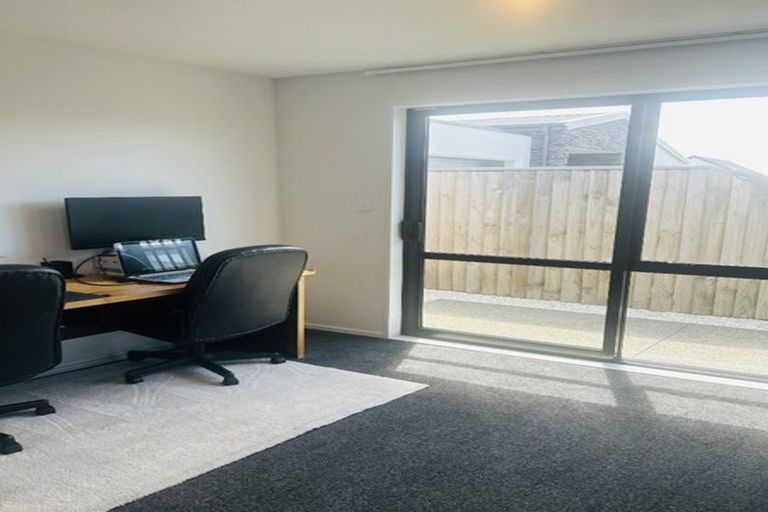 Photo of property in 22 Coupling Close, Prebbleton, 7604