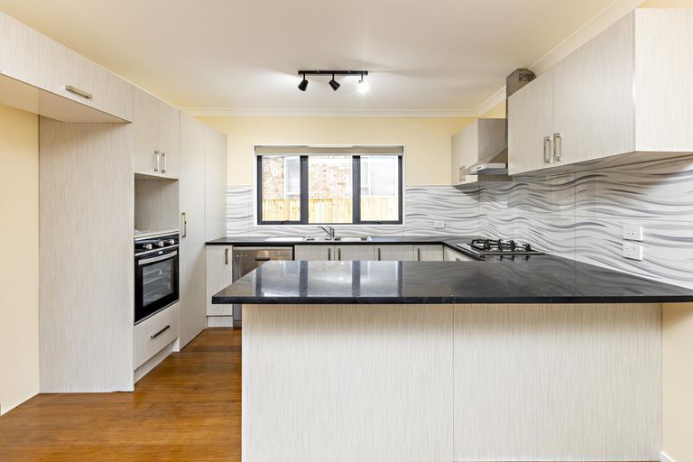 Photo of property in 20a Buckland Road, Mangere East, Auckland, 2024