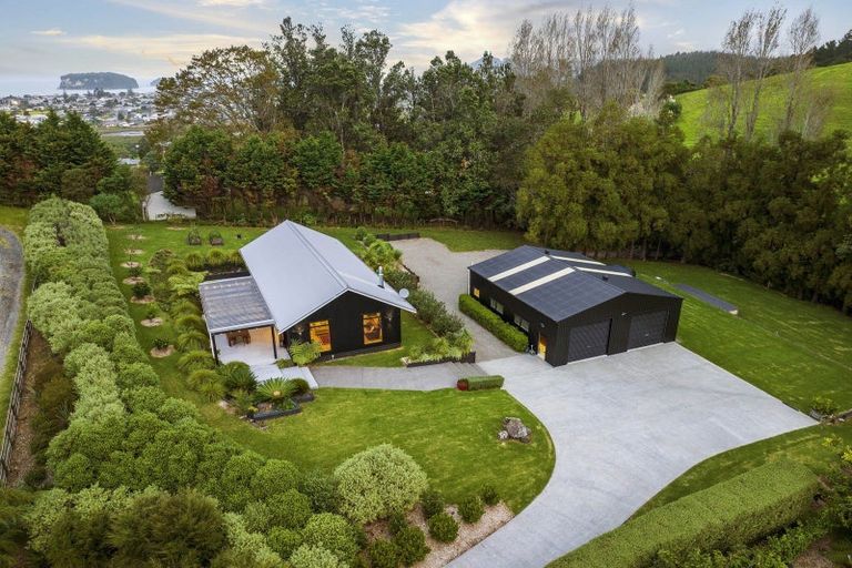 Photo of property in 10 Manuka Drive, Whangamata, 3691