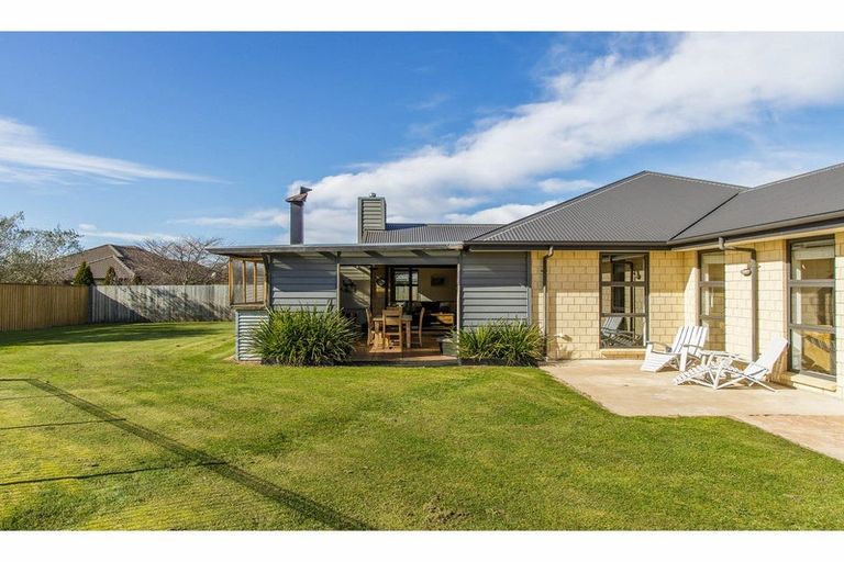 Photo of property in 4 Melville Crescent, Rolleston, 7614