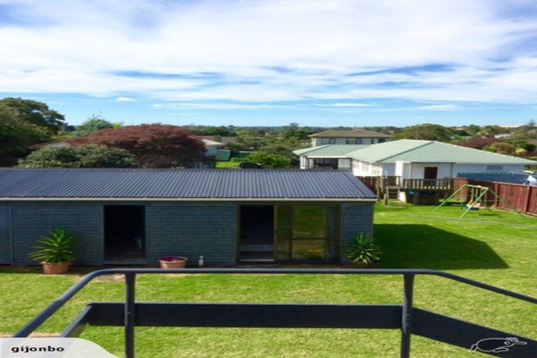 Photo of property in 82 Harrington Road, Henderson, Auckland, 0610