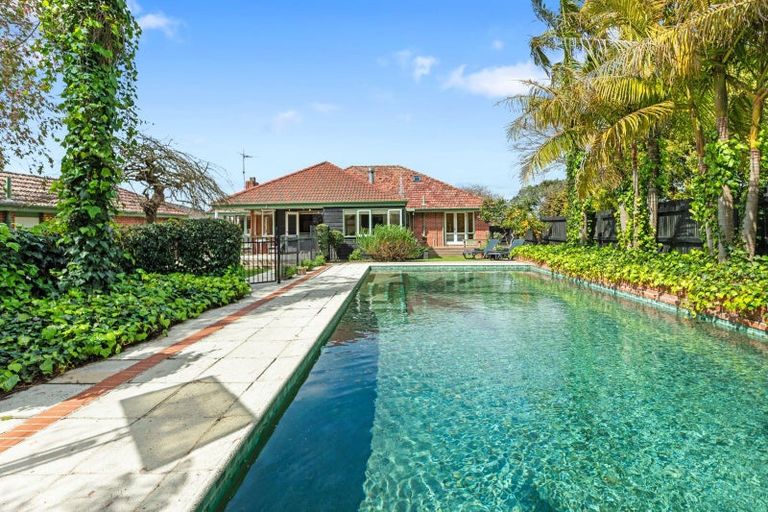 Photo of property in 221 Grange Road, Otumoetai, Tauranga, 3110