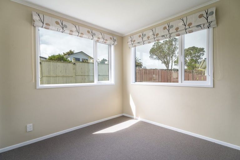 Photo of property in 46 Cypress Drive, Maungaraki, Lower Hutt, 5010