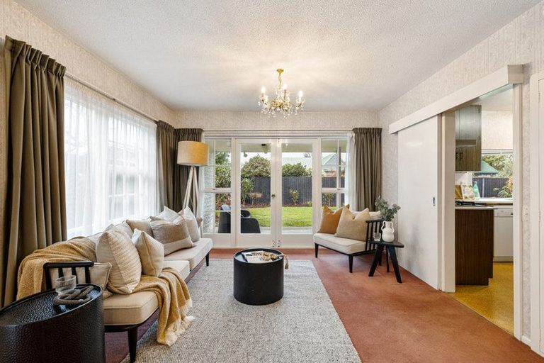 Photo of property in 10 Dunrobin Place, Avonhead, Christchurch, 8042