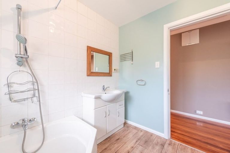 Photo of property in 9 Kyeburn Place, Avonhead, Christchurch, 8042