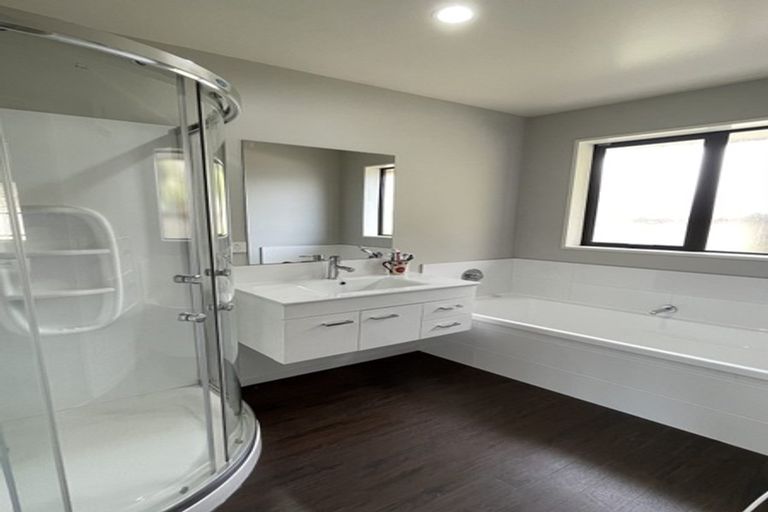 Photo of property in 16a Surrey Street, Linwood, Christchurch, 8062