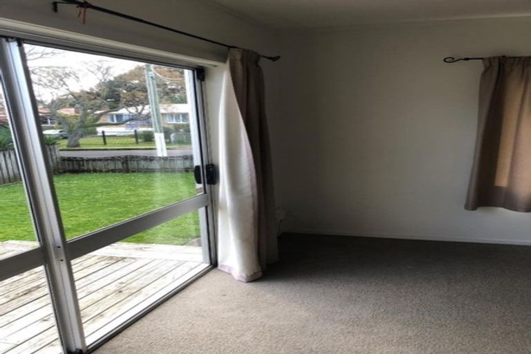 Photo of property in 12 Montgomery Avenue, Pukekohe, 2120