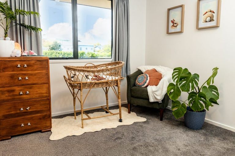 Photo of property in 30 Cabeleigh Drive, Helensville, 0800