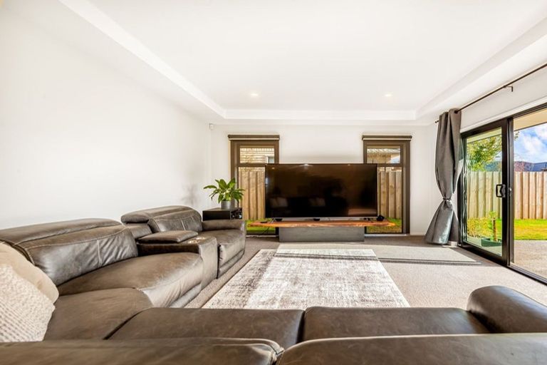 Photo of property in 5 Ella Street, Rolleston, 7614