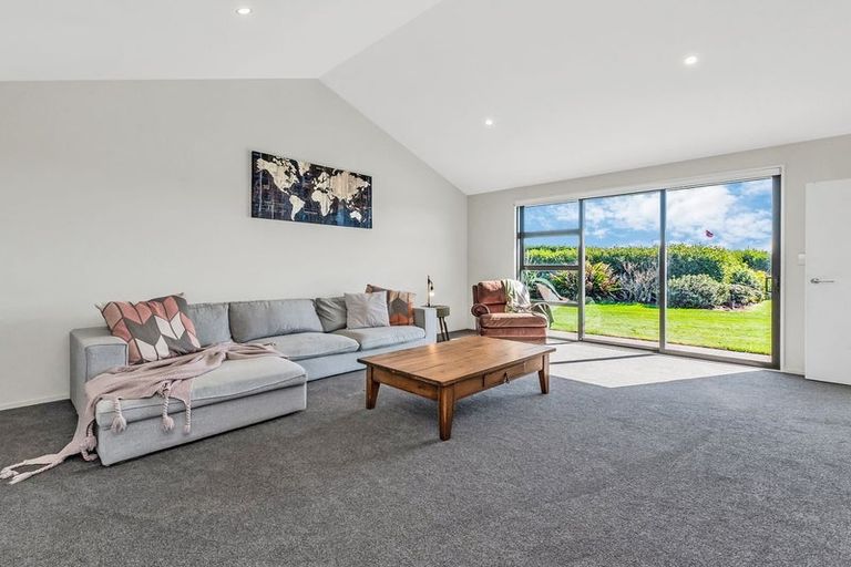 Photo of property in 74 Crozier Drive, Kirwee, Darfield, 7571