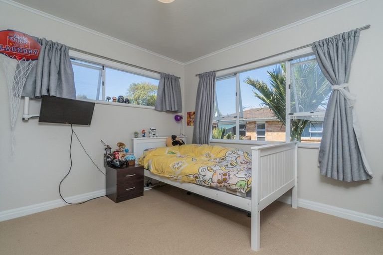 Photo of property in 2/132 Nile Road, Milford, Auckland, 0620