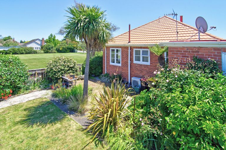 Photo of property in 32 Masters Crescent, Masterton, 5810