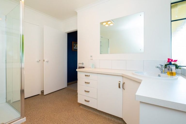 Photo of property in 41 Hetley Crescent, Taradale, Napier, 4112