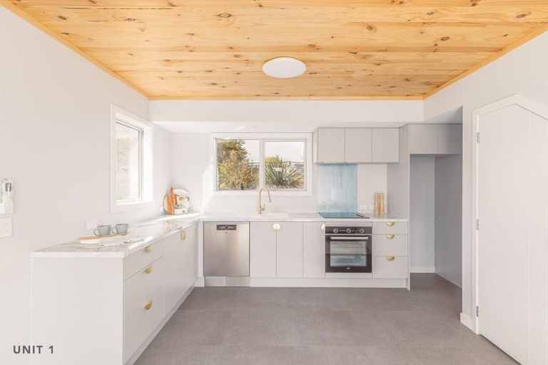 Photo of property in 137 Geraldine Street, Edgeware, Christchurch, 8013