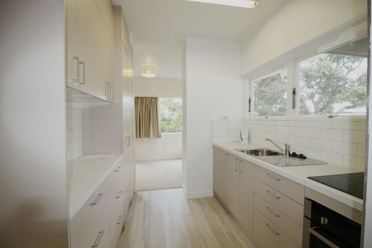 Photo of property in 208 Godley Road, Titirangi, Auckland, 0604