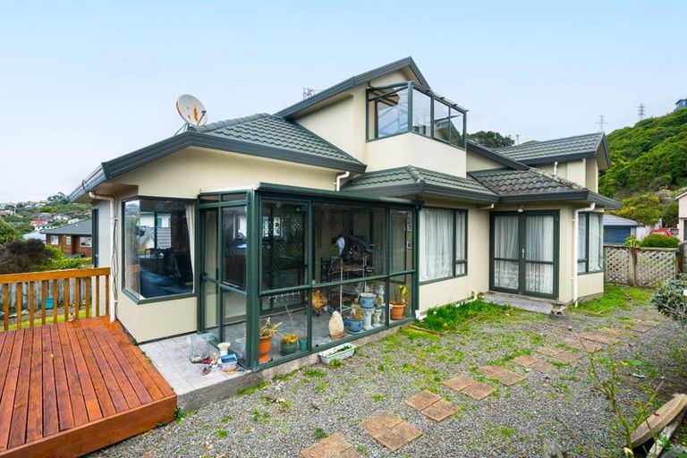 Photo of property in 16 Waverton Terrace, Churton Park, Wellington, 6037