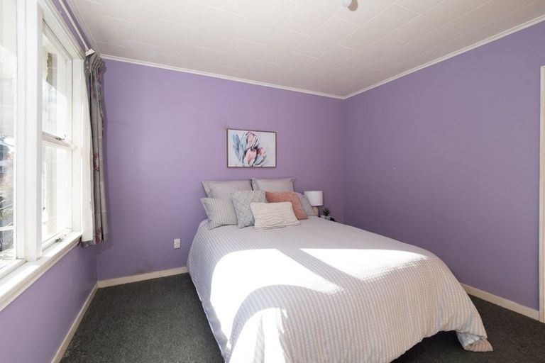 Photo of property in 52 Johnstone Street, Tinwald, Ashburton, 7700