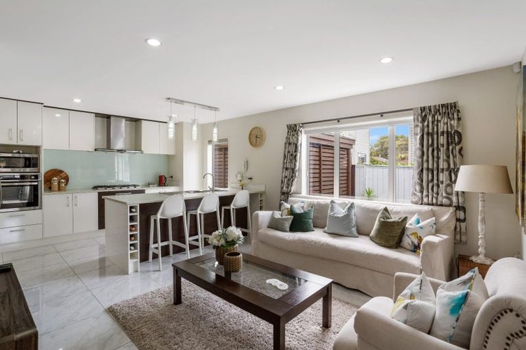 Photo of property in 126c Wellington Street, Howick, Auckland, 2014