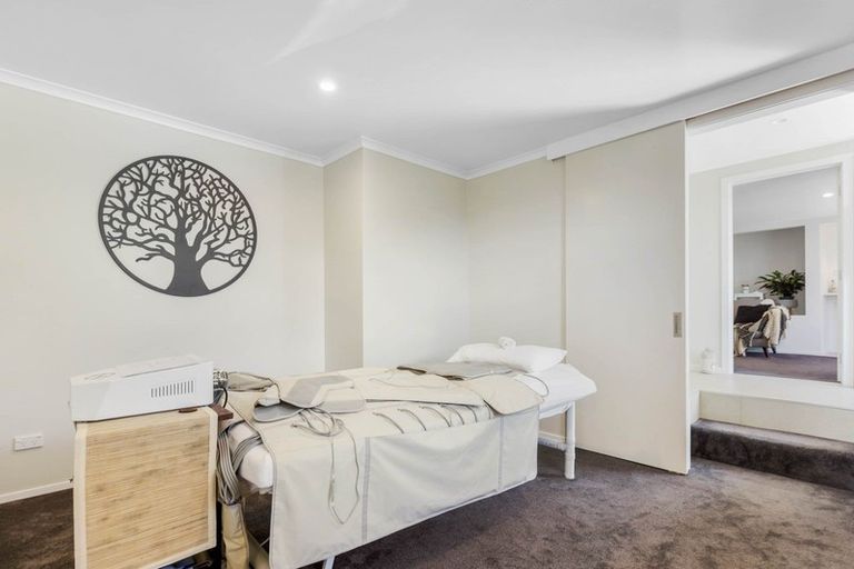 Photo of property in 2/17 Moffat Road, Red Beach, 0932