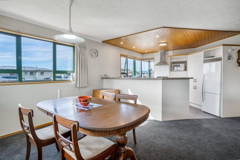 Photo of property in 15 Union Street, Winton, 9720