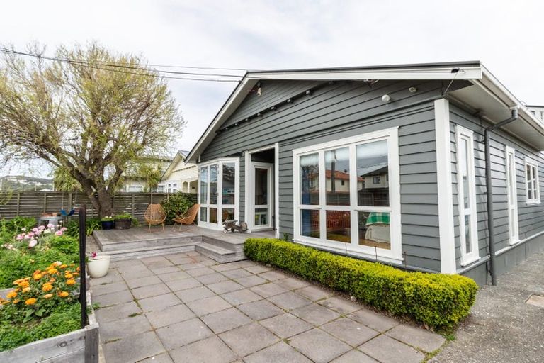 Photo of property in 35 Ellesmere Avenue, Miramar, Wellington, 6022