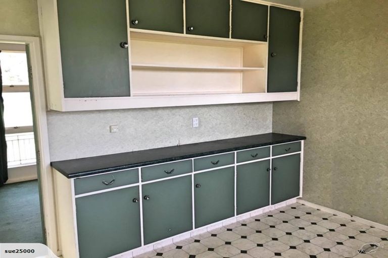 Photo of property in 76 Hawthornden Road, Avonhead, Christchurch, 8042