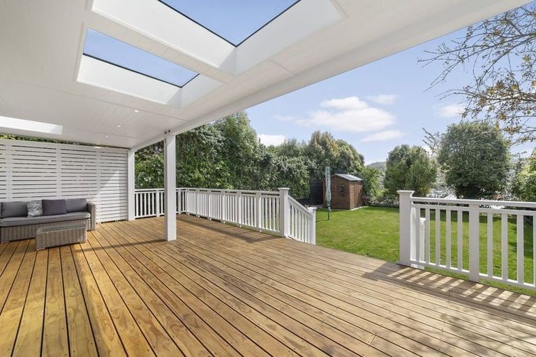 Photo of property in 16 Tisdall Street, Karori, Wellington, 6012