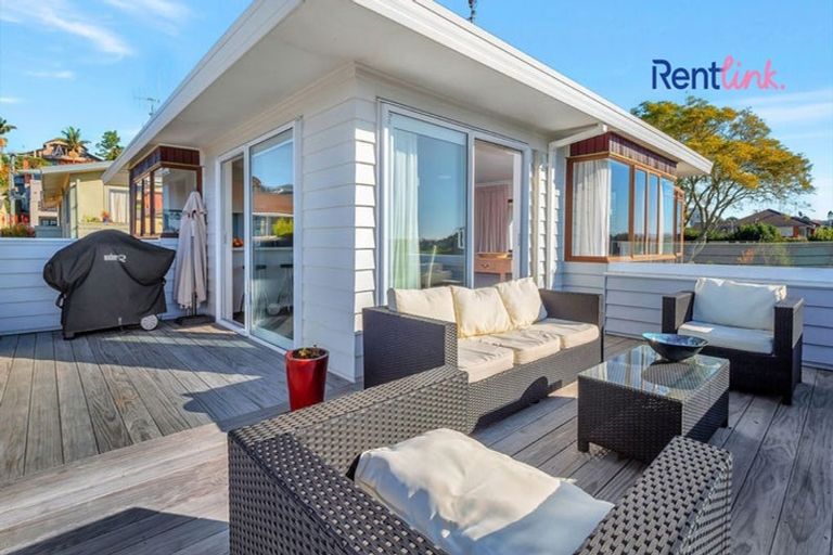 Photo of property in 20 Seaview Road, Otumoetai, Tauranga, 3110