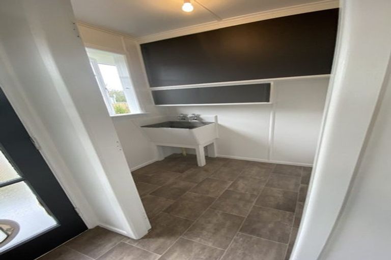 Photo of property in 16 Wavell Crescent, Lansdowne, Masterton, 5810