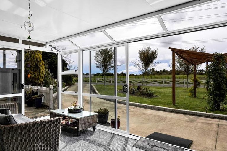 Photo of property in 24 Victoria Road, Stratford, 4391