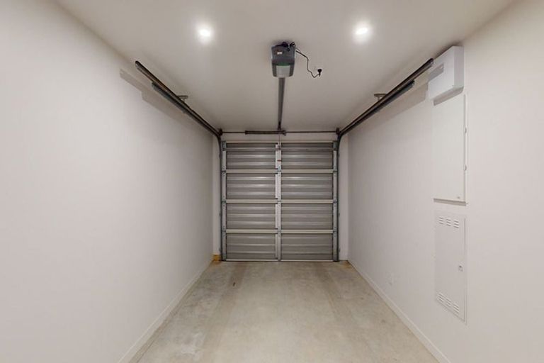 Photo of property in 12/30u Pirie Street, Mount Victoria, Wellington, 6011
