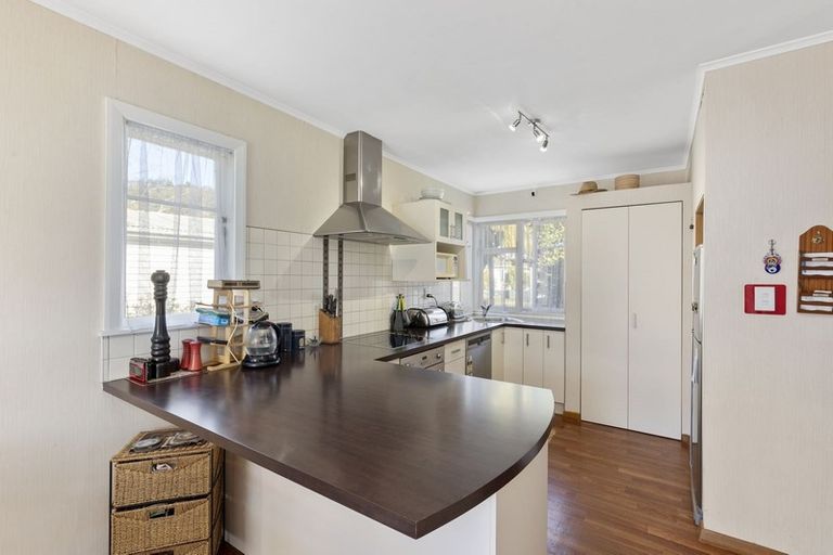 Photo of property in 16 Gibbs Crescent, Wainuiomata, Lower Hutt, 5014