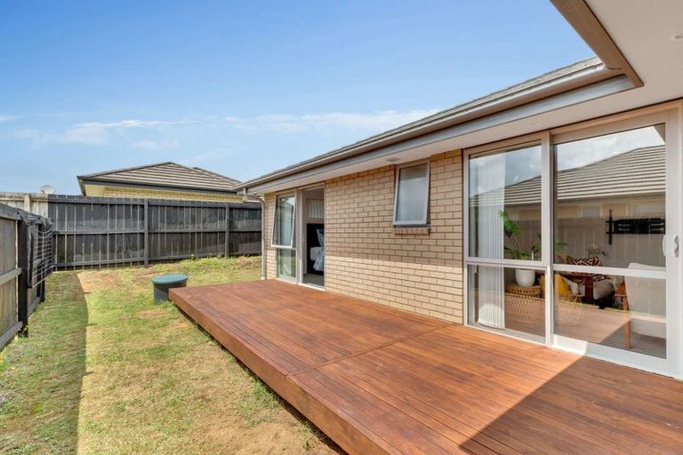 Photo of property in 17 Perla Road, Pukekohe, 2120