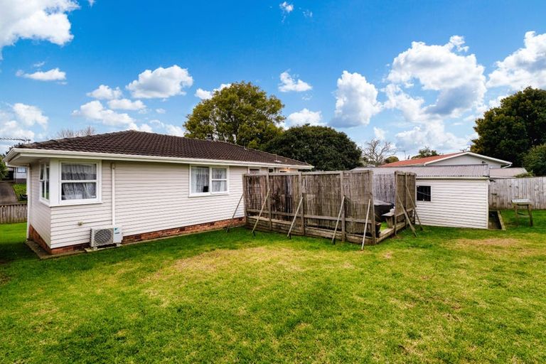 Photo of property in 5 Rainbow Place, Wattle Downs, Auckland, 2103