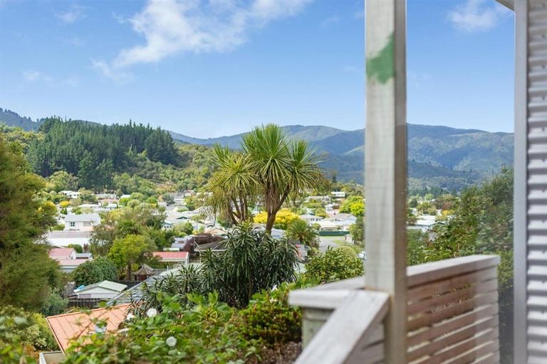 Photo of property in 29a Kairanga Crescent, Wainuiomata, Lower Hutt, 5014