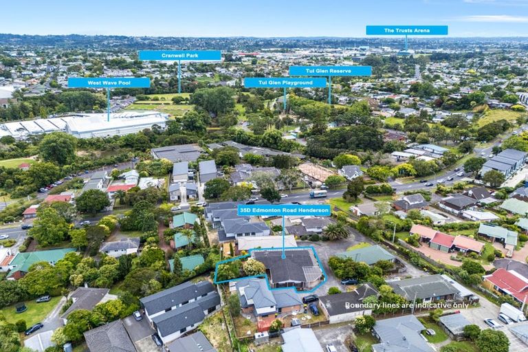 Photo of property in 35d Edmonton Road, Henderson, Auckland, 0612