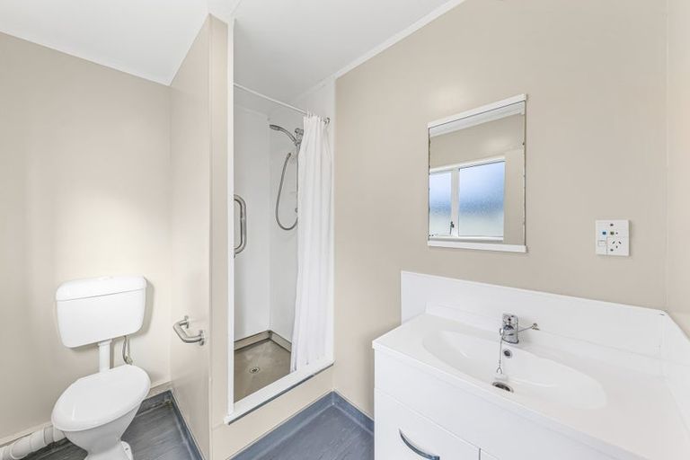 Photo of property in 49 Bay Street, Red Beach, 0932