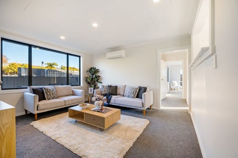 Photo of property in 77 Owles Terrace, New Brighton, Christchurch, 8061