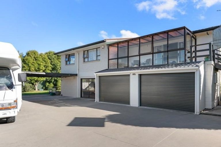 Photo of property in 9a Cherry Place, Casebrook, Christchurch, 8051