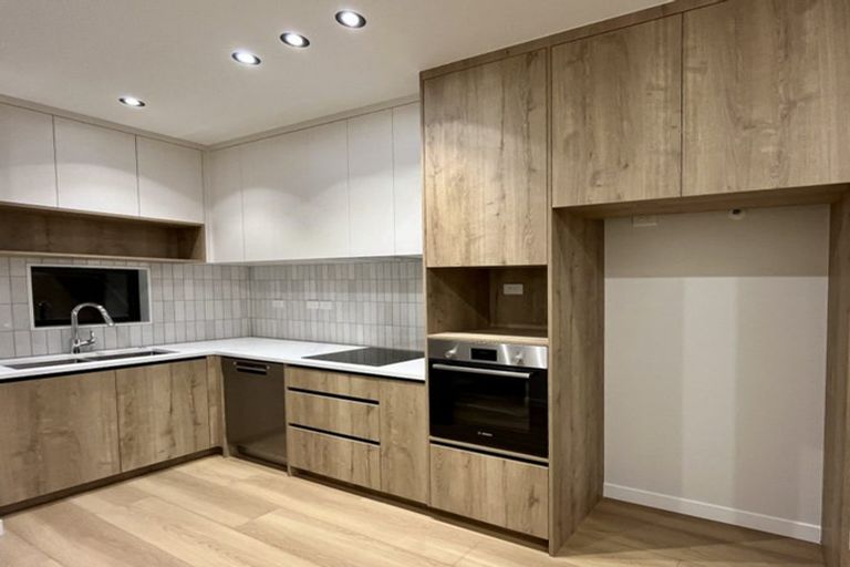 Photo of property in 26 Puihi Crescent, Massey, Auckland, 0614