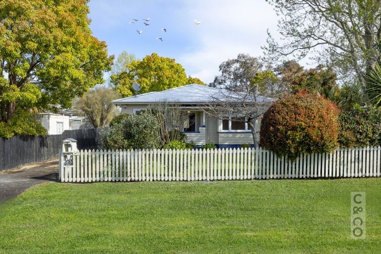 Photo of property in 6 Albert Street, Riverhead, 0820