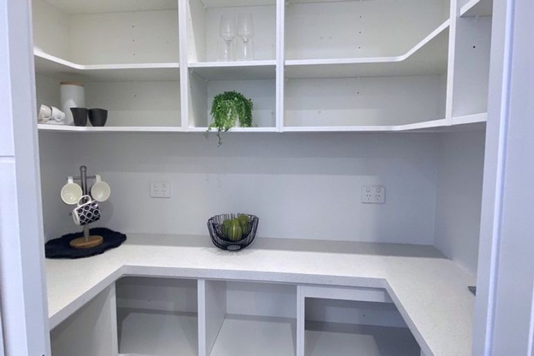 Photo of property in 10/182u London Street, Hamilton Central, Hamilton, 3204
